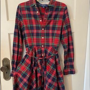 Girls Polo plaid long sleeve dress with pockets.